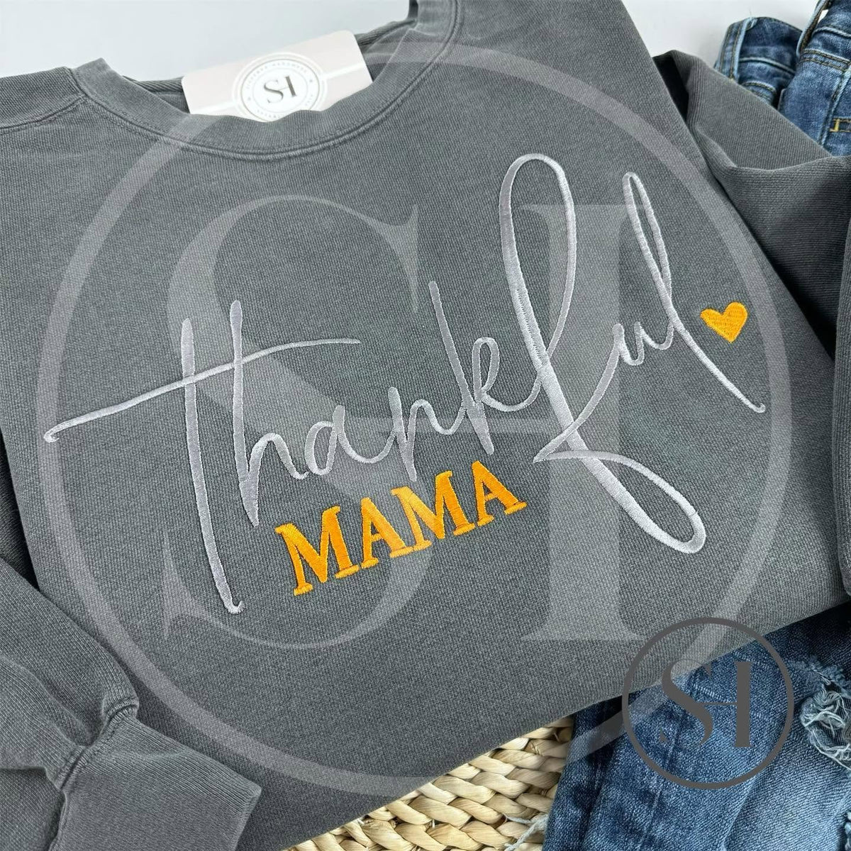 THANKFUL MAMA - CUSTOM EMBROIDERED SHIRT