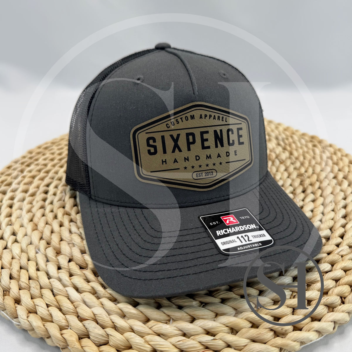 SIXPENCE HANDMADE SIGNATURE LEATHER PATCH SNAPBACK